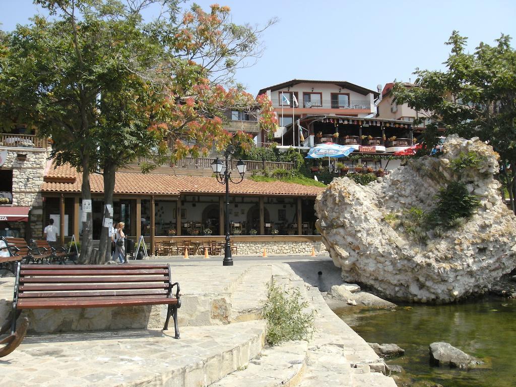 Emona Guest House Nesebar Exterior photo