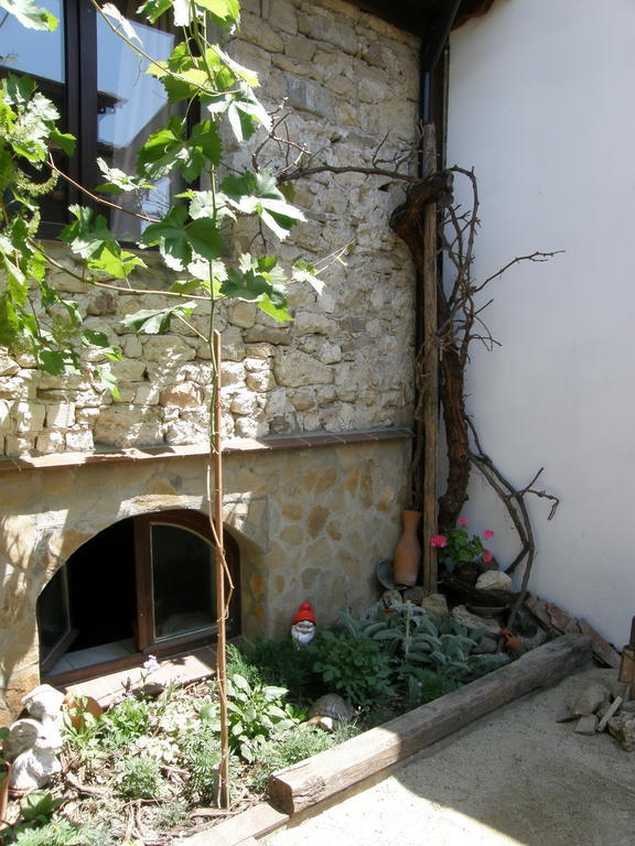 Emona Guest House Nesebar Exterior photo