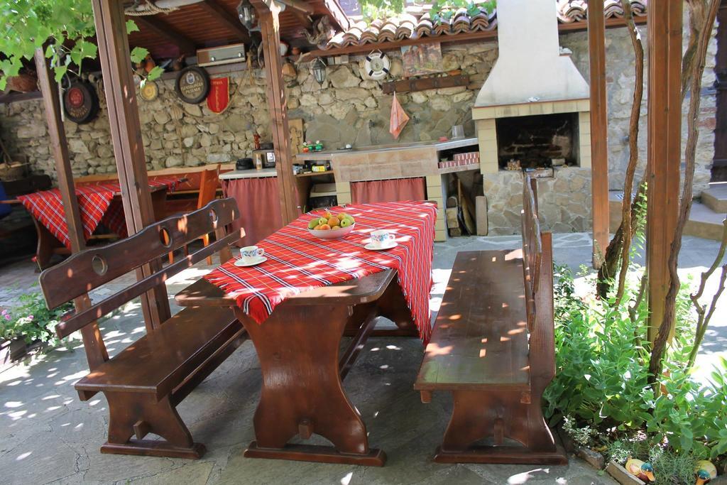 Emona Guest House Nesebar Exterior photo